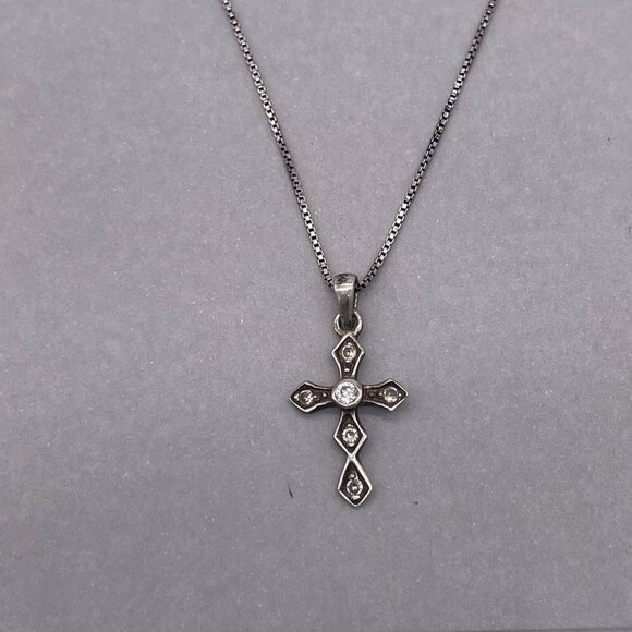 925 Sterling Silver Rhinestone Cross Pendant Box Chain Necklace 18.5 In Italy - Picture 8 of 8